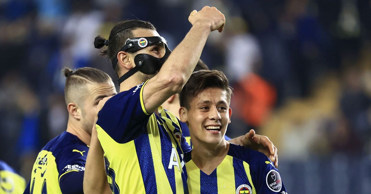 Futbolcunun transferinde dikkat çeken plan Futbolcunun transferinde dikkat çeken plan