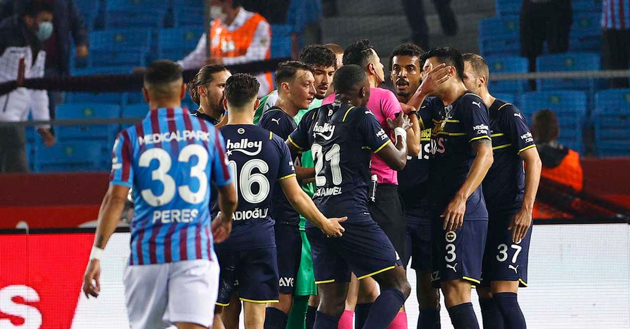 Fenerbahçe Trabzonspor derbisi hakkında değerlendirme Fenerbahçe Trabzonspor derbisi hakkında değerlendirme