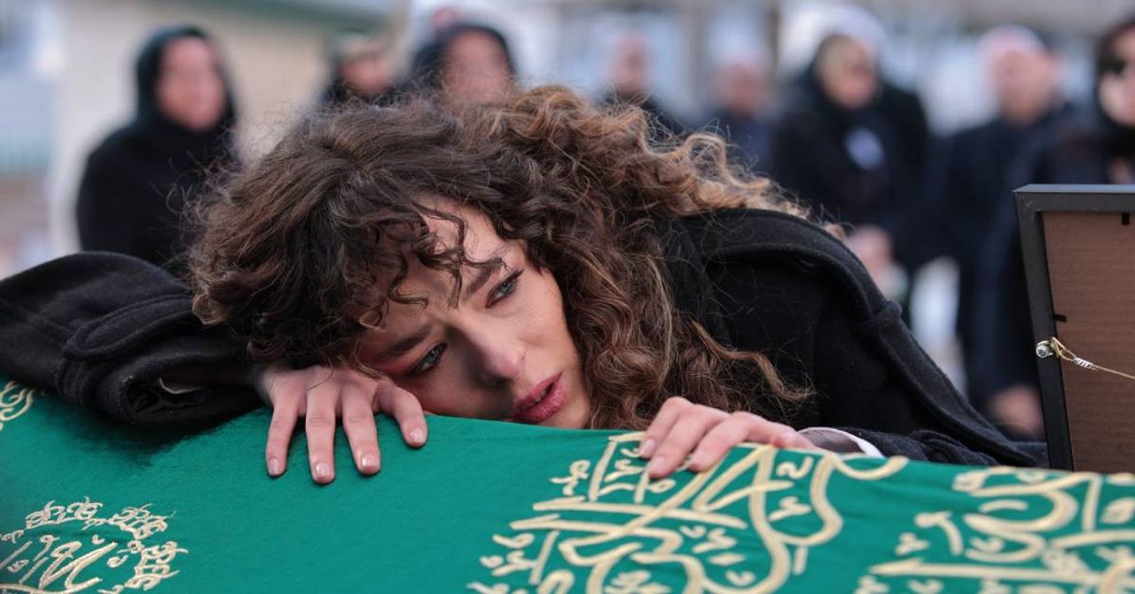 Gaddar dizisi Leyla kimdir? Buse Meral nereli ve kaç yaşında? Buse Meral hayatı ve biyografisi Gaddar dizisi Leyla kimdir? Buse Meral nereli ve kaç yaşında? Buse Meral hayatı ve biyografisi