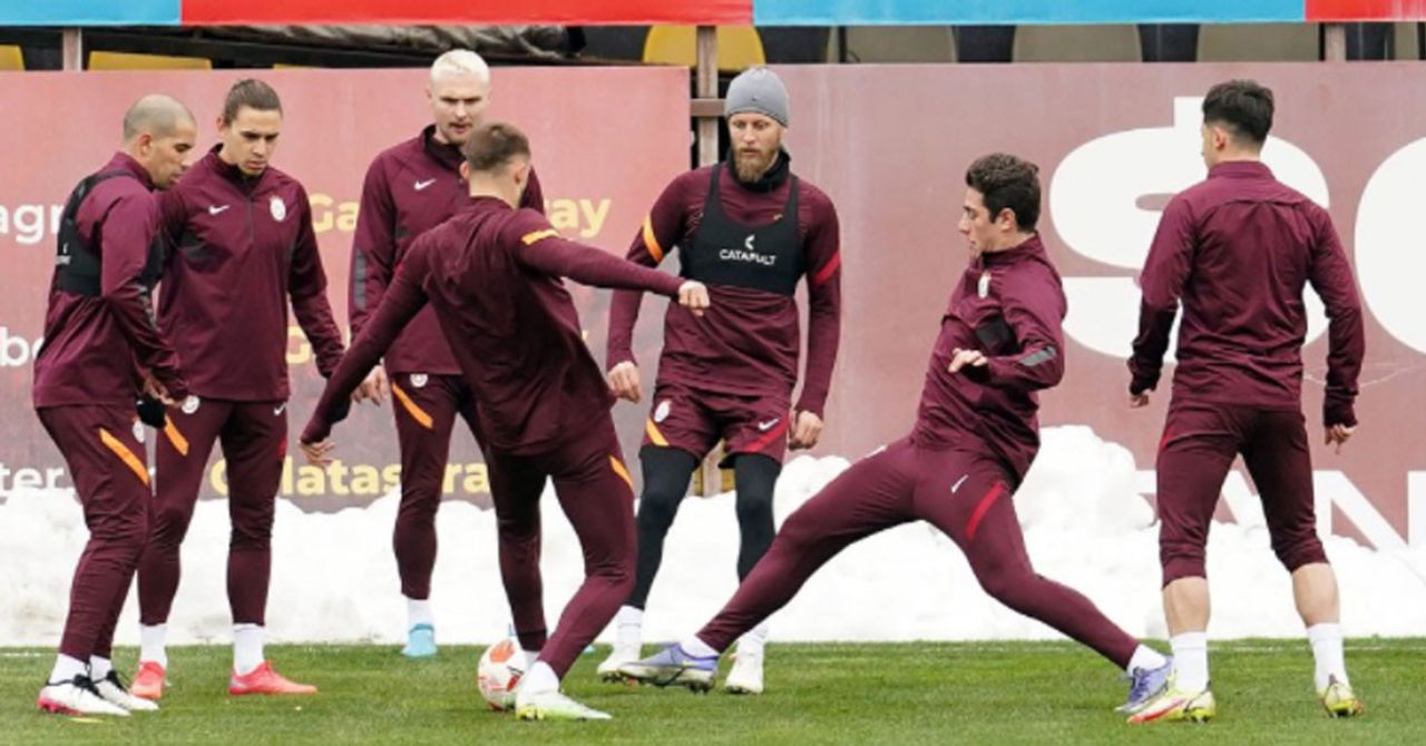 Galatasaray, Barcelona maçının hazırlıklarına devam ediyor. Galatasaray, Barcelona maçının hazırlıklarına devam ediyor.