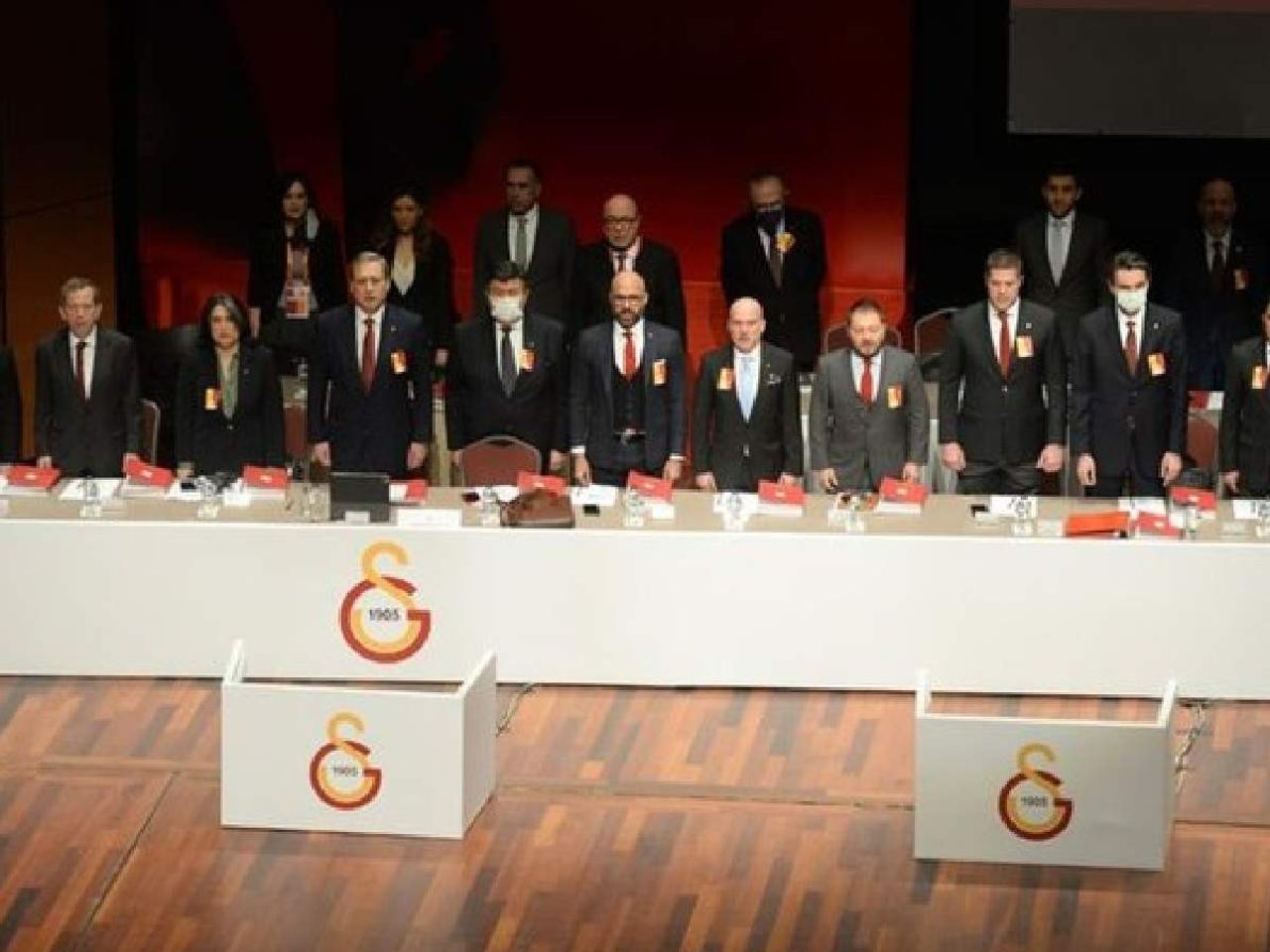 Galatasaray Genel Kurul ve Başkanlık seçim tarihi belli oldu! Galatasaray Genel Kurul ve Başkanlık seçim tarihi belli oldu!