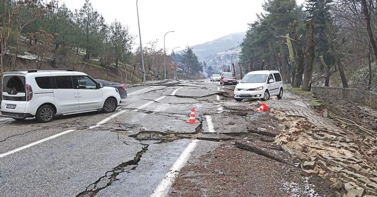Gaziantep Islahiye Deprem Yol