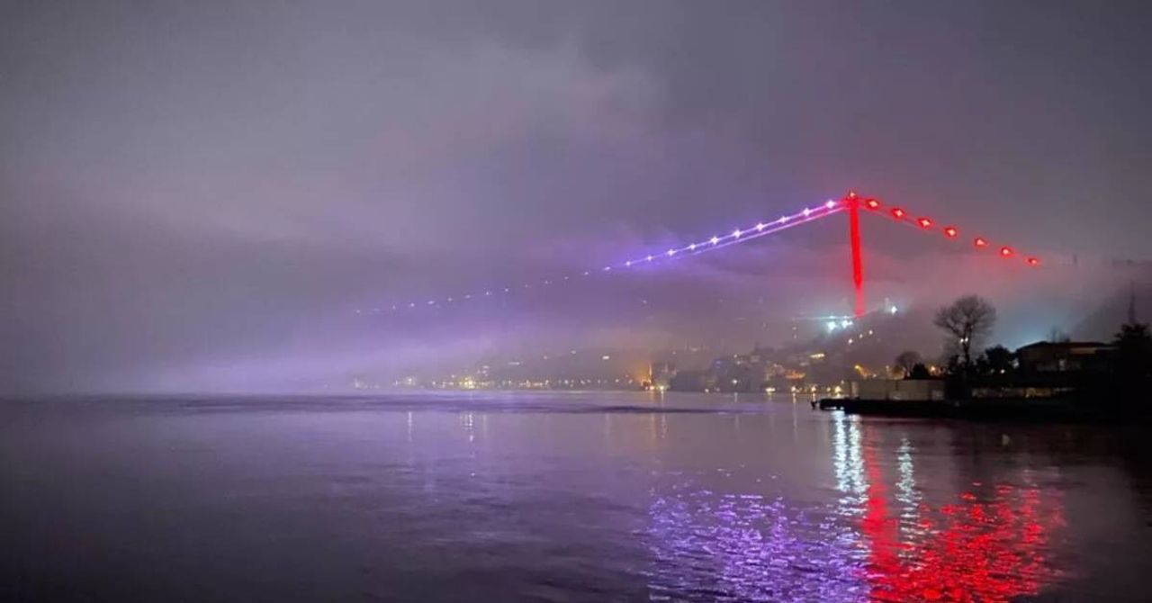 Gemi Trafiğine Kapatıldı Gemi Trafiğine Kapatıldı