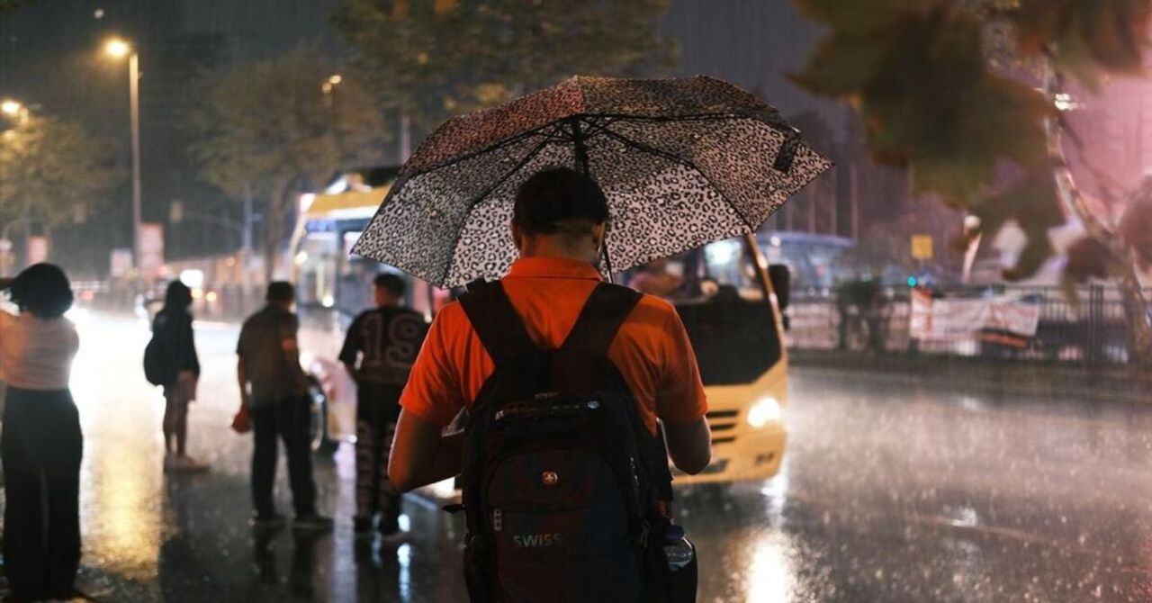 Gök gürültülü sağanak yağış geliyor: Meteoroloji’den 15 kente uyarı Gök gürültülü sağanak yağış geliyor: Meteoroloji’den 15 kente uyarı