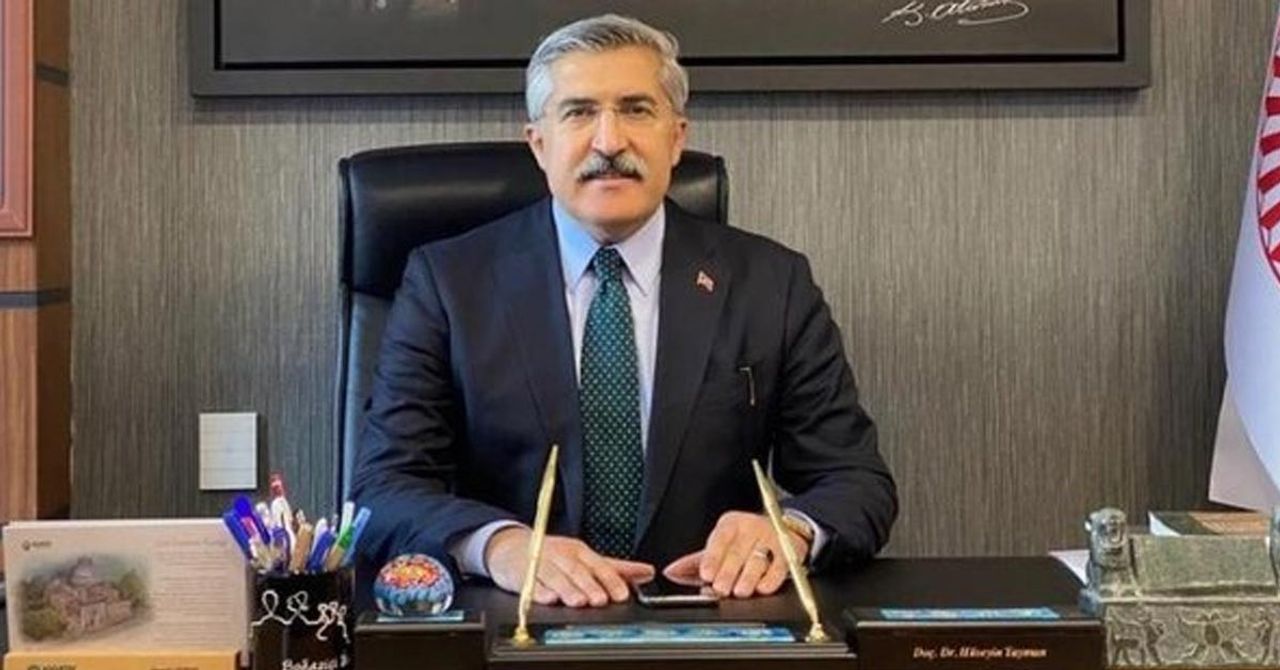 Google masaya oturmak için hazır Google masaya oturmak için hazır