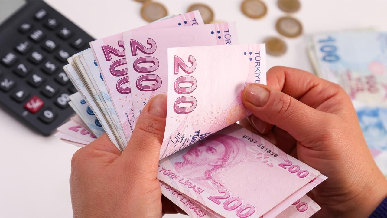 Halkbank 50 Bin TL nakit kredi Halkbank 50 Bin TL nakit kredi