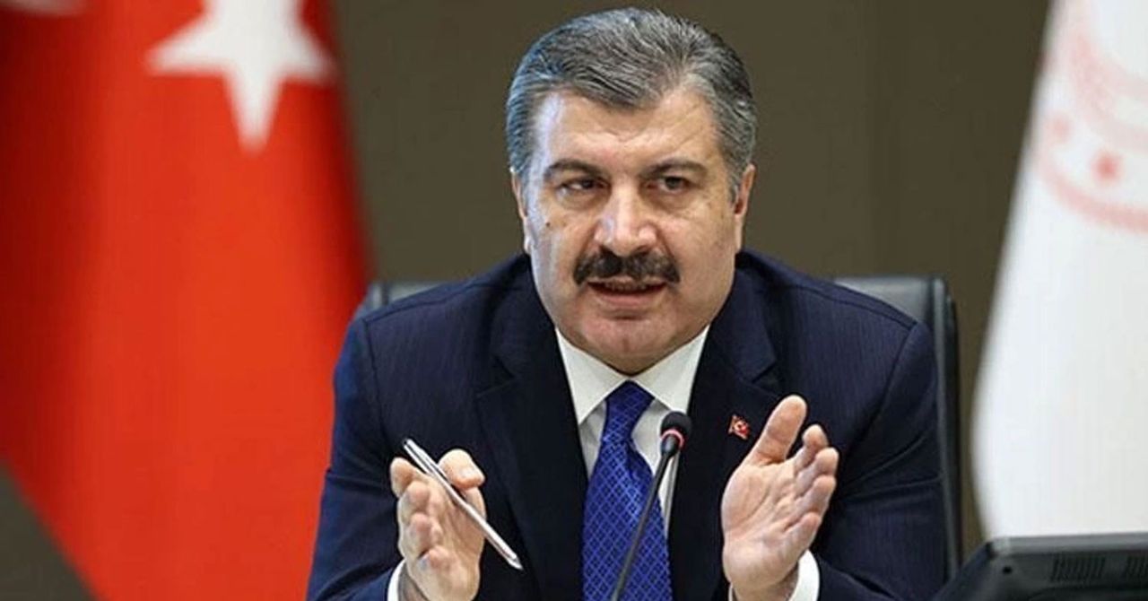 Hastaneler için randevu alıp, gitmeyenlerden dolayı ortaya çıkan mağduriyeti gidermek için Sağlık Bakanlığı yeni bir karar aldı. Bakan Koca, randevu onay sistemine geçileceğini belirterek, konuya ilişkin açıklamalarda bulundu.