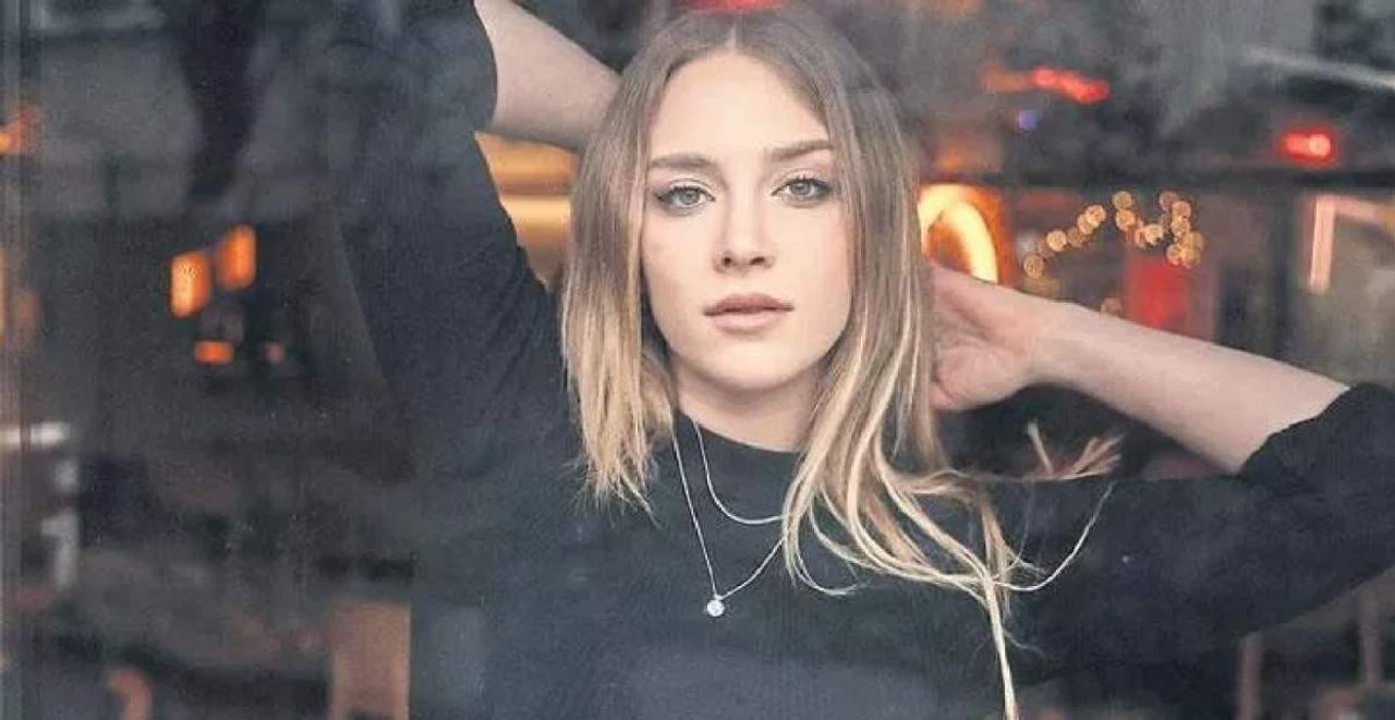 Hayal Köseoğlu Kimdir Hayal Köseoğlu Kimdir