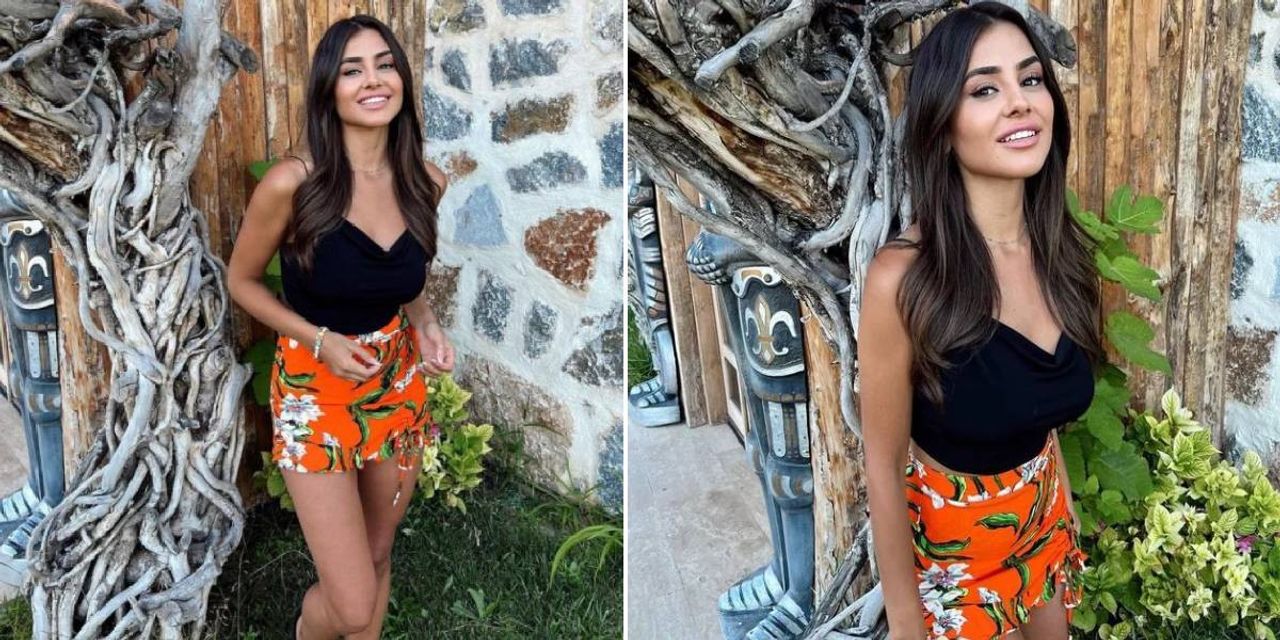 Hazal Çağlar Mini Etek Hazal Çağlar Mini Etek
