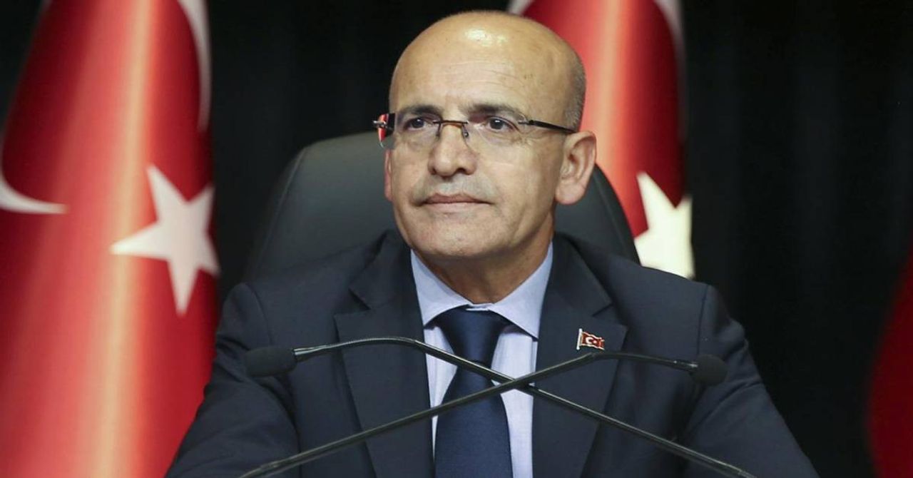 Hazine ve Maliye Bakanı Mehmet Şimşek Hazine ve Maliye Bakanı Mehmet Şimşek