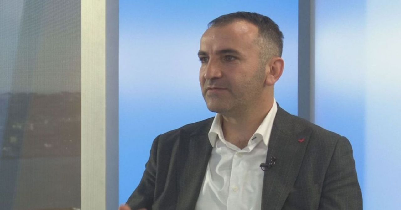 HDP’li isimden skandal hareket: Türkiye’yi yenen Portekiz’i tebrik etti HDP’li isimden skandal hareket: Türkiye’yi yenen Portekiz’i tebrik etti