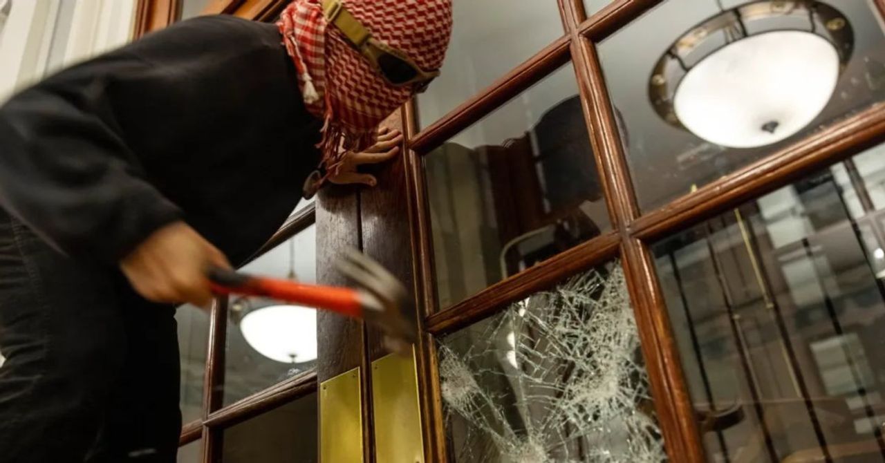 Hind Rajab olayı ABD’ye taşındı: Filistinli öğrenciler protesto için salon bastı Hind Rajab olayı ABD’ye taşındı: Filistinli öğrenciler protesto için salon bastı