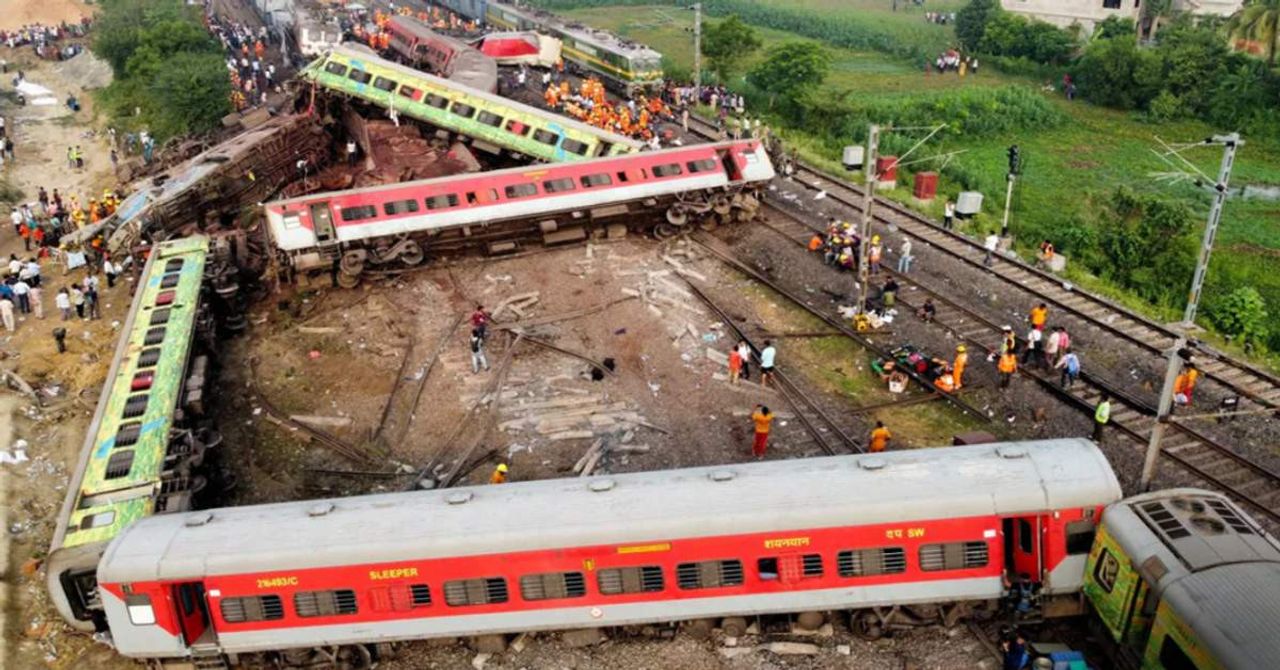 Hindistan Tren Kazası Hindistan Tren Kazası
