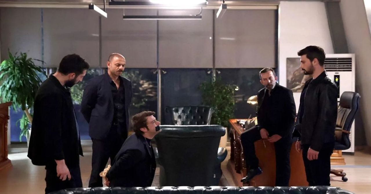 Hudutsuz Sevda 29. bölüm yeni fragmanı ekranlarda: Hudutsuz Sevda yeni bölümde neler olacak? Hudutsuz Sevda 29. bölüm yeni fragmanı ekranlarda: Hudutsuz Sevda yeni bölümde neler olacak?
