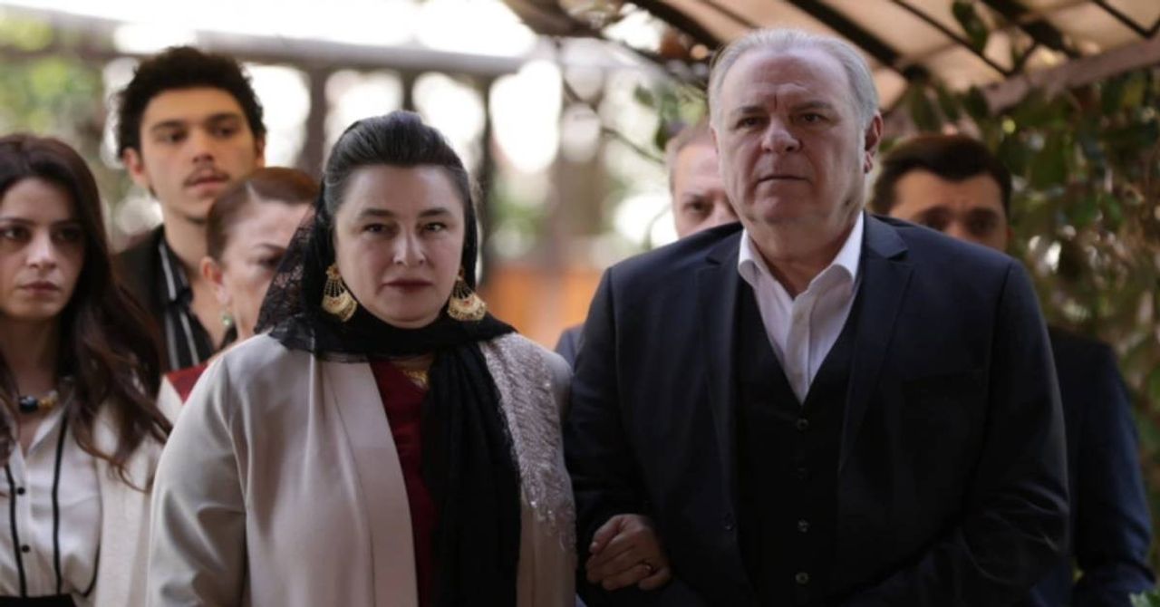 Hudutsuz Sevda’nın 25. bölüm fragmanı yayınlandı: Halil İbrahim intikamını alabilecek Hudutsuz Sevda’nın 25. bölüm fragmanı yayınlandı: Halil İbrahim intikamını alabilecek