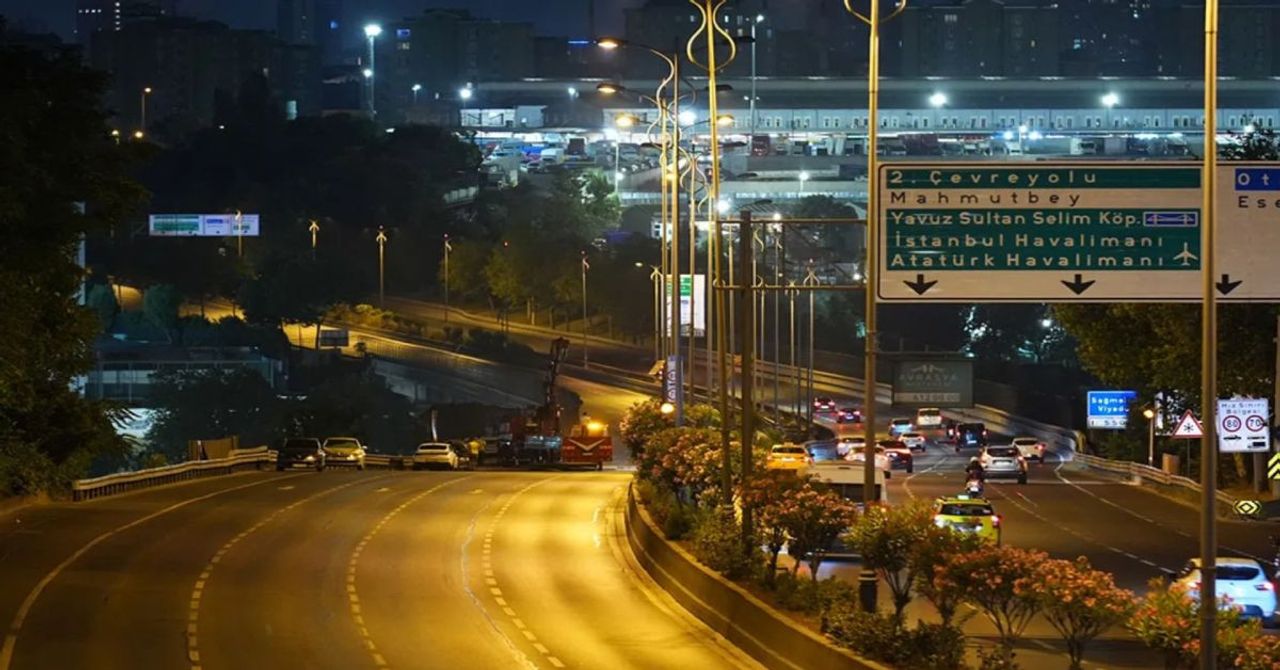İBB’den vatandaşlara uyarı: 10 gün boyunca trafiğe kapatılacak İBB’den vatandaşlara uyarı: 10 gün boyunca trafiğe kapatılacak