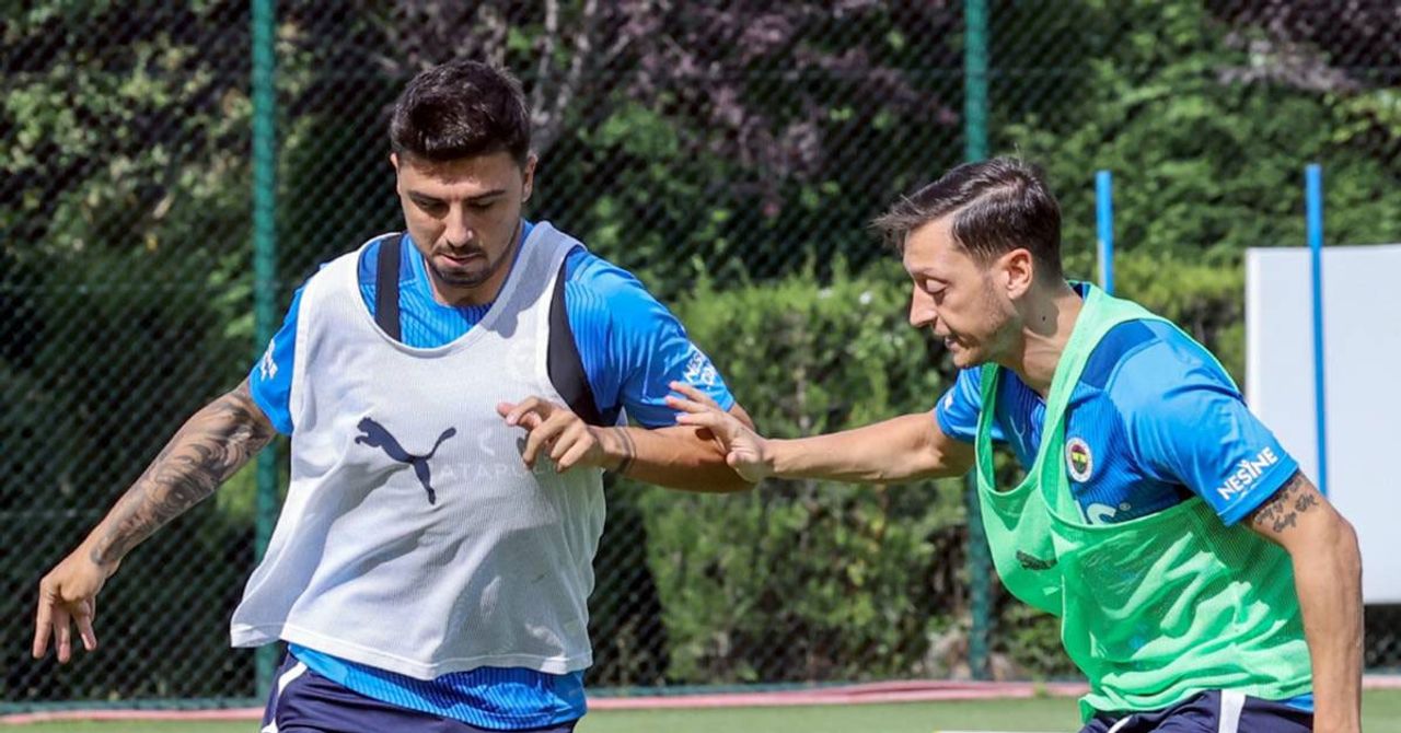 İki yıldız antrenmanlarda olmayacaklar. İki yıldız antrenmanlarda olmayacaklar.