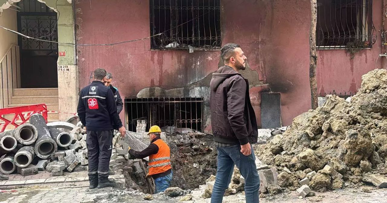 İSKİ ekipleri çalışması sırasında Esenyurt İSKİ ekipleri çalışması sırasında Esenyurt