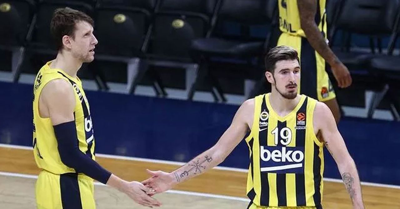 İspanyol ekibi iki oyuncu için devreye girdi. İspanyol ekibi iki oyuncu için devreye girdi.