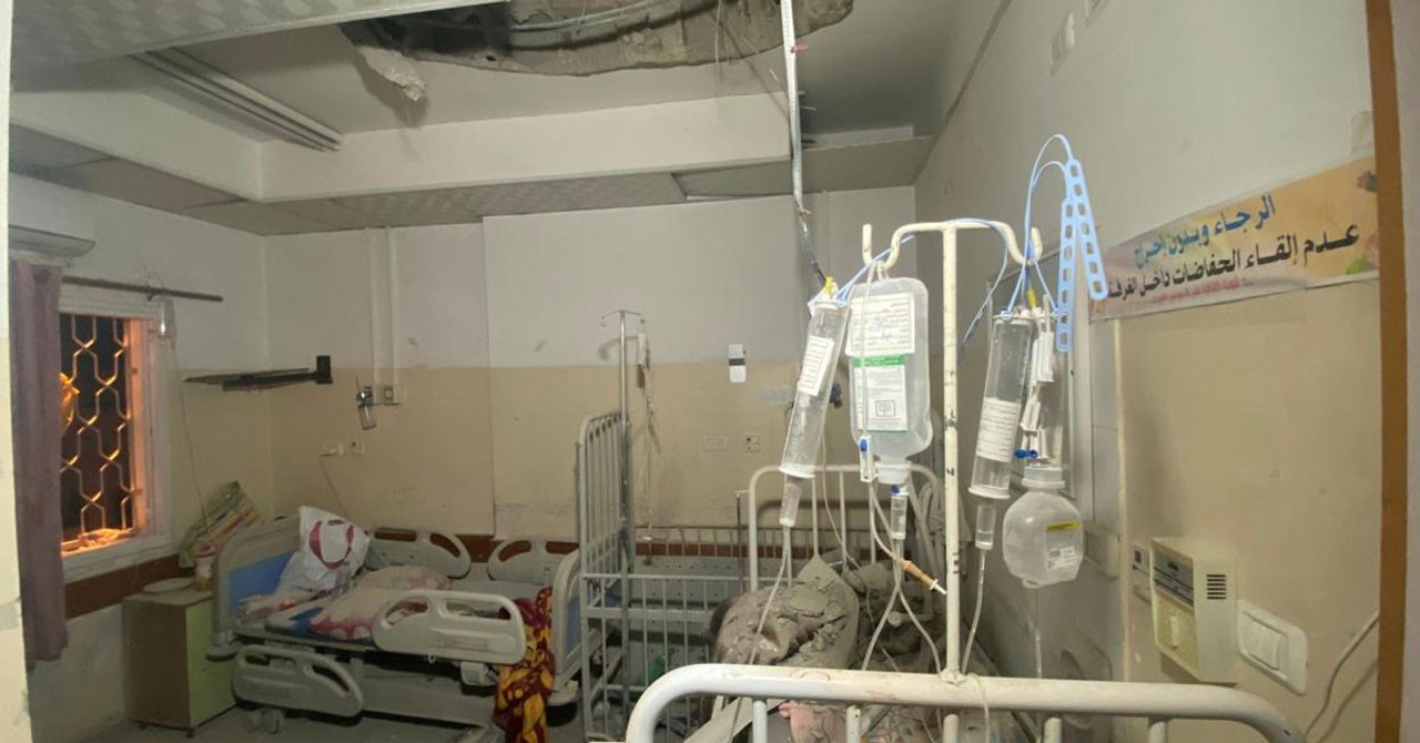 İsrail hastaneleri bombalıyor İsrail hastaneleri bombalıyor