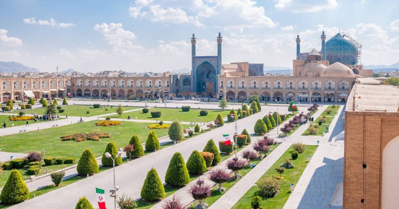 İsrail’in saldırı haberi sonrasında gündemde: İsfahan nerede? İsfahan İran’ın neresinde? İsrail’in saldırı haberi sonrasında gündemde: İsfahan nerede? İsfahan İran’ın neresinde?