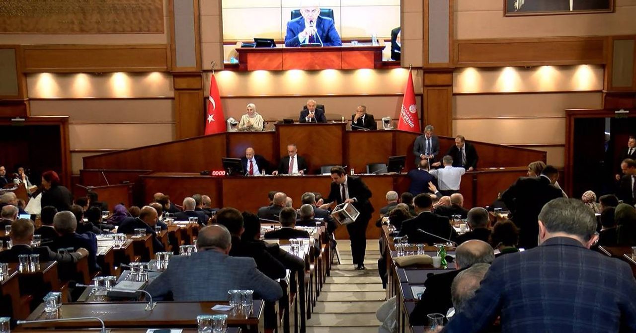 İstanbul Suya Yüzde 25 Zam İstanbul Suya Yüzde 25 Zam