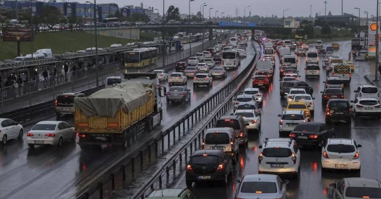 İstanbul Trafik Yoğunluğu İstanbul Trafik Yoğunluğu