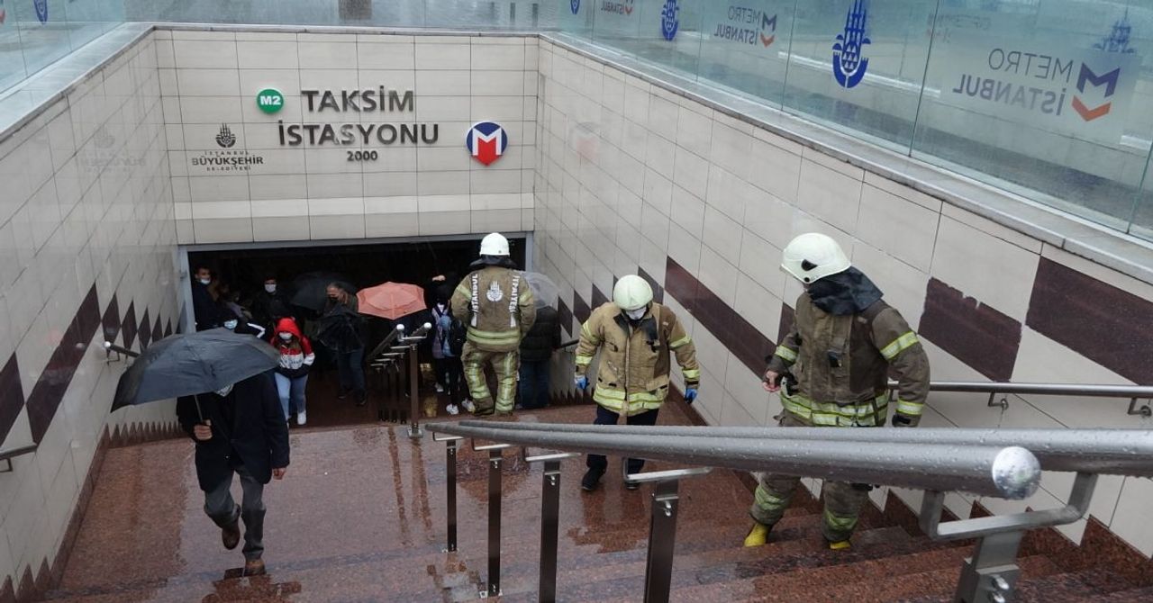 İstanbul Valiliği duyurdu: Taksim ve Şişhane istasyonları kapatıldı İstanbul Valiliği duyurdu: Taksim ve Şişhane istasyonları kapatıldı