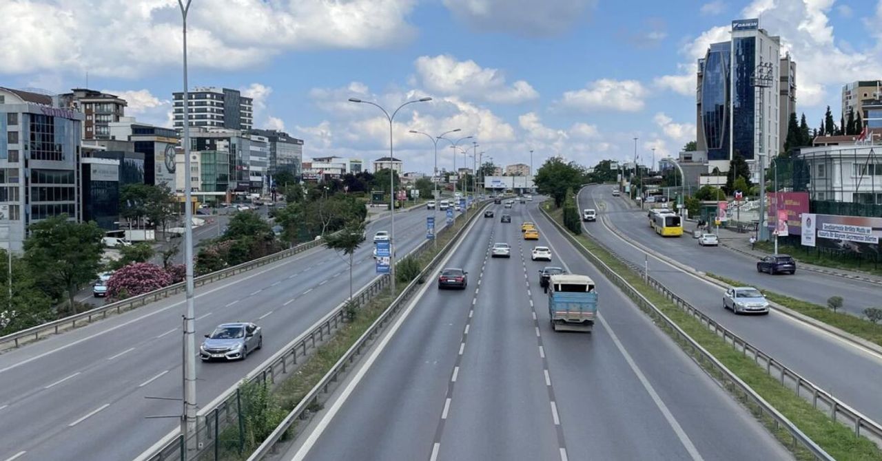 İstanbul’da seçim sessizliği: Trafik yoğunluğu dip seviyelerde İstanbul’da seçim sessizliği: Trafik yoğunluğu dip seviyelerde
