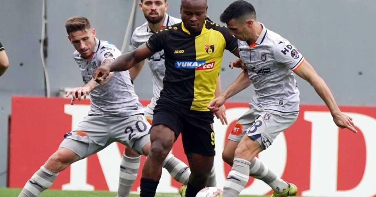 İstanbulspor Başakşehir İstanbulspor Başakşehir
