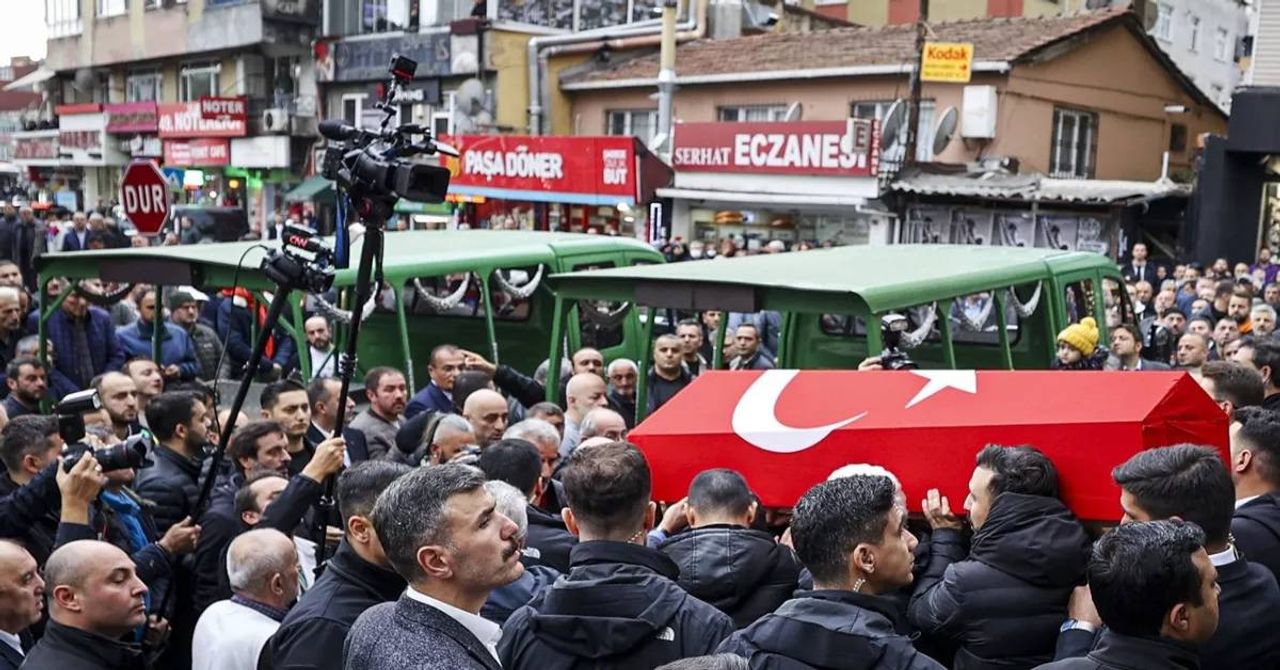 İstiklal Caddesi Şehitler-1 İstiklal Caddesi Şehitler-1