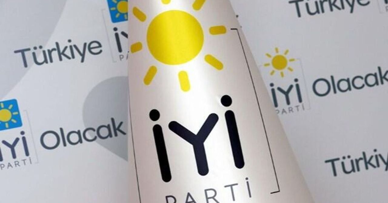 İYİ Parti parçalanıyor: Kritik bir istifa daha İYİ Parti parçalanıyor: Kritik bir istifa daha
