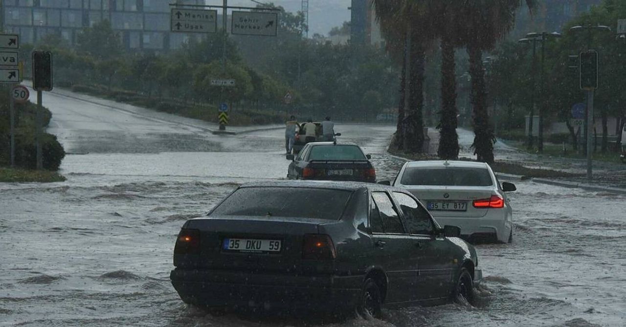 İzmir Yağmur İzmir Yağmur