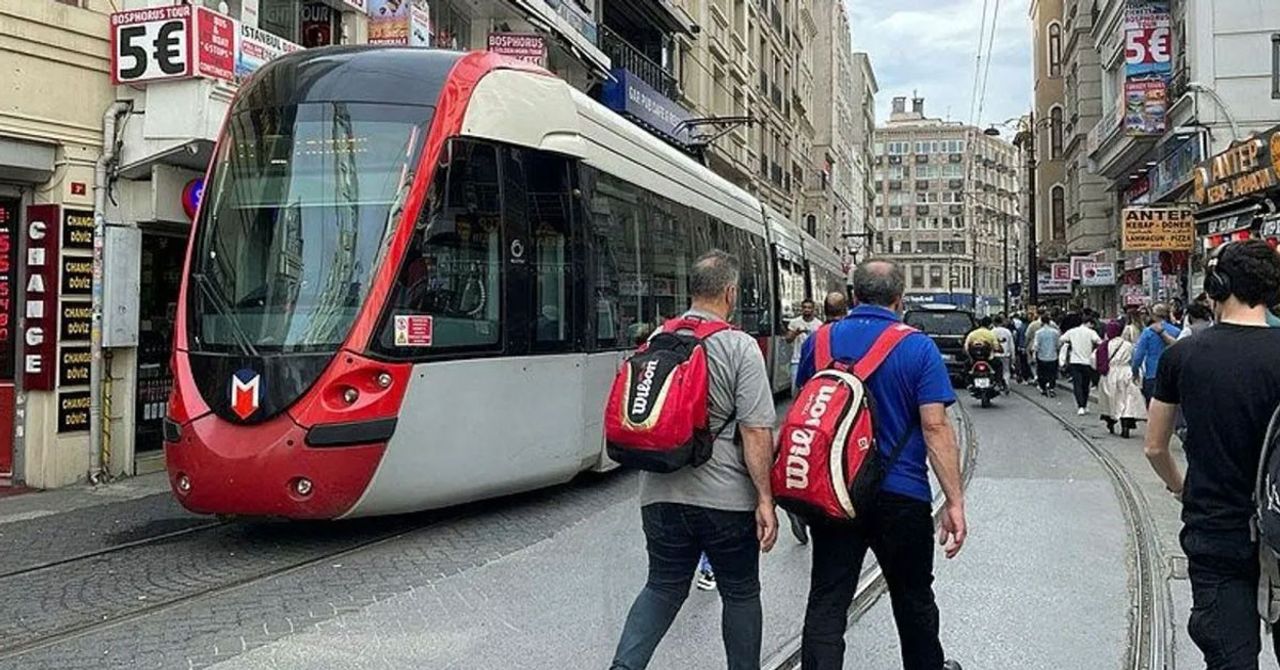 Kabataş-Bağcılar Tramvay Hattı’nda arıza meydana geldi! Kabataş-Bağcılar Tramvay Hattı’nda arıza meydana geldi!