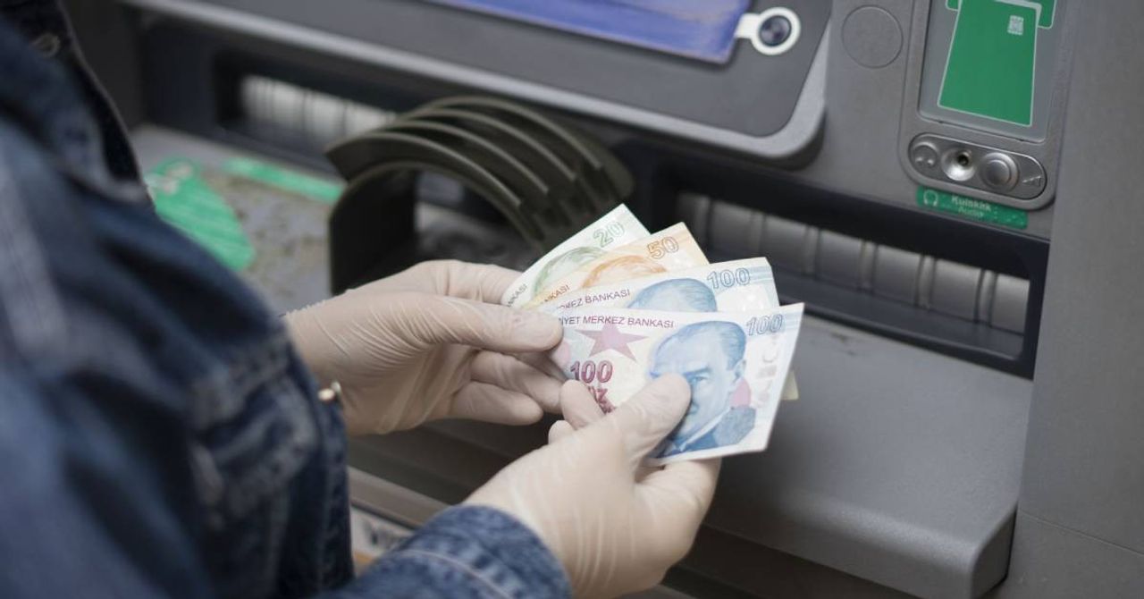 Kamu bankaları kesenin ağzını açtı: Bankalar ne kadar emekli promosyonu veriyor? 2024 Ziraat Bankası, Vakıfbank, Halkbank emekli maaşı promosyonu kaç TL? Kamu bankaları kesenin ağzını açtı: Bankalar ne kadar emekli promosyonu veriyor? 2024 Ziraat Bankası, Vakıfbank, Halkbank emekli maaşı promosyonu kaç TL?