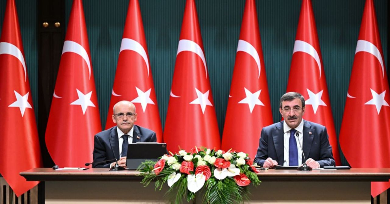 Kamuda tasarruf dönemi başlıyor: Üç yıl memur alımı sınırlandı Kamuda tasarruf dönemi başlıyor: Üç yıl memur alımı sınırlandı