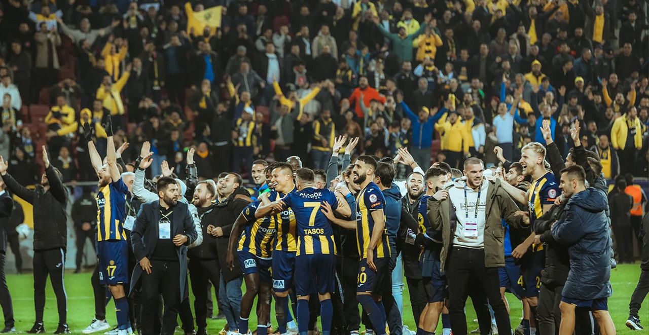 Karşılaşma penaltılar gitti Karşılaşma penaltılar gitti