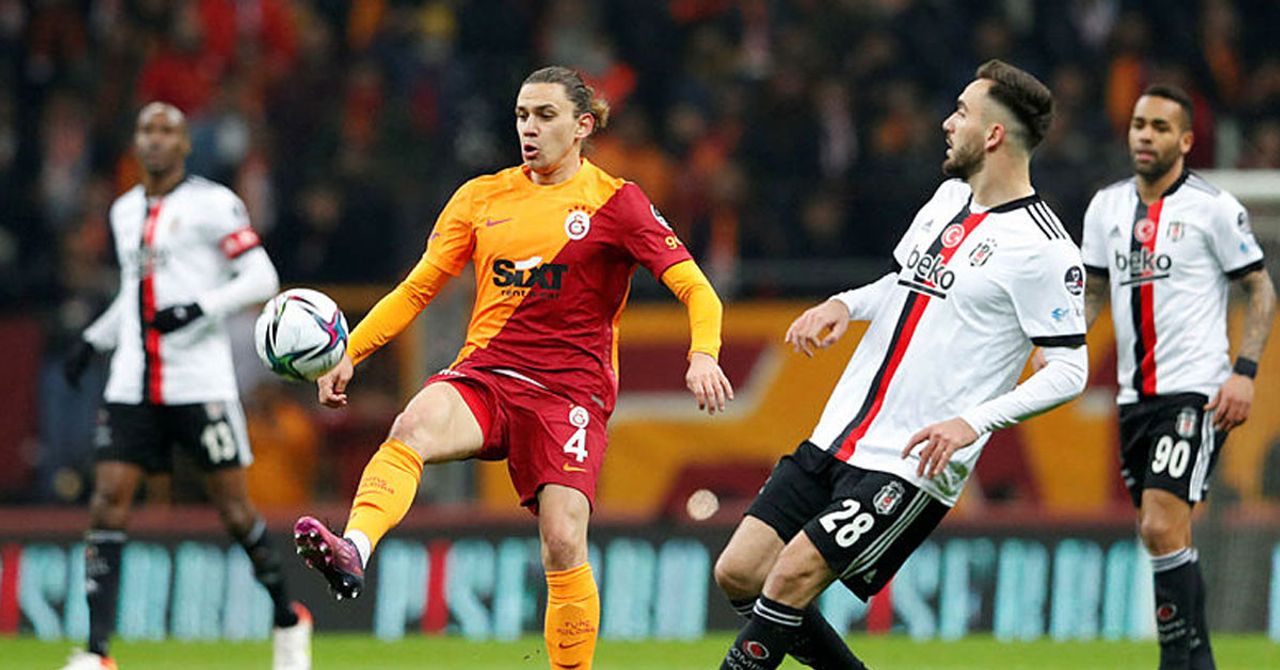 Kenan Karaman, performansıyla yoğun tepki alıyor. Kenan Karaman, performansıyla yoğun tepki alıyor.