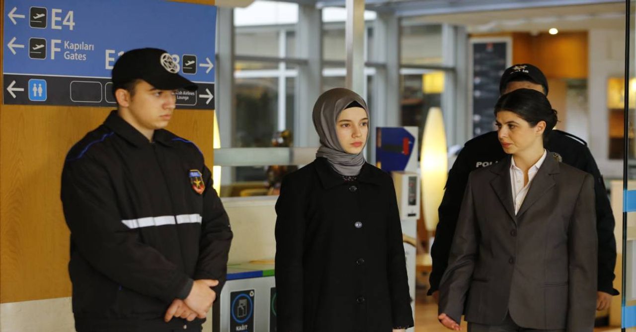 Kızıl Goncalar Kızıl Goncalar