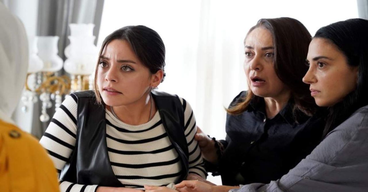 Kızılcık Şerbeti 25 Bölüm Fragmanı Kızılcık Şerbeti 25 Bölüm Fragmanı