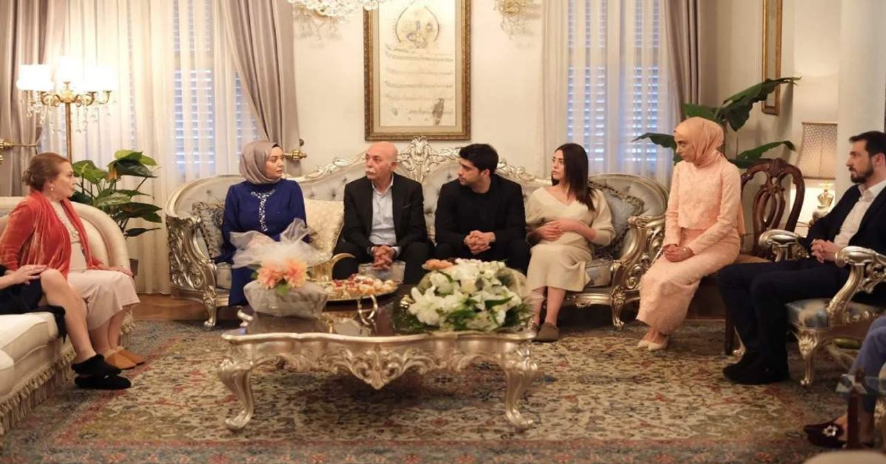 Kızılcık Şerbeti Yeni Bölüm Kızılcık Şerbeti Yeni Bölüm
