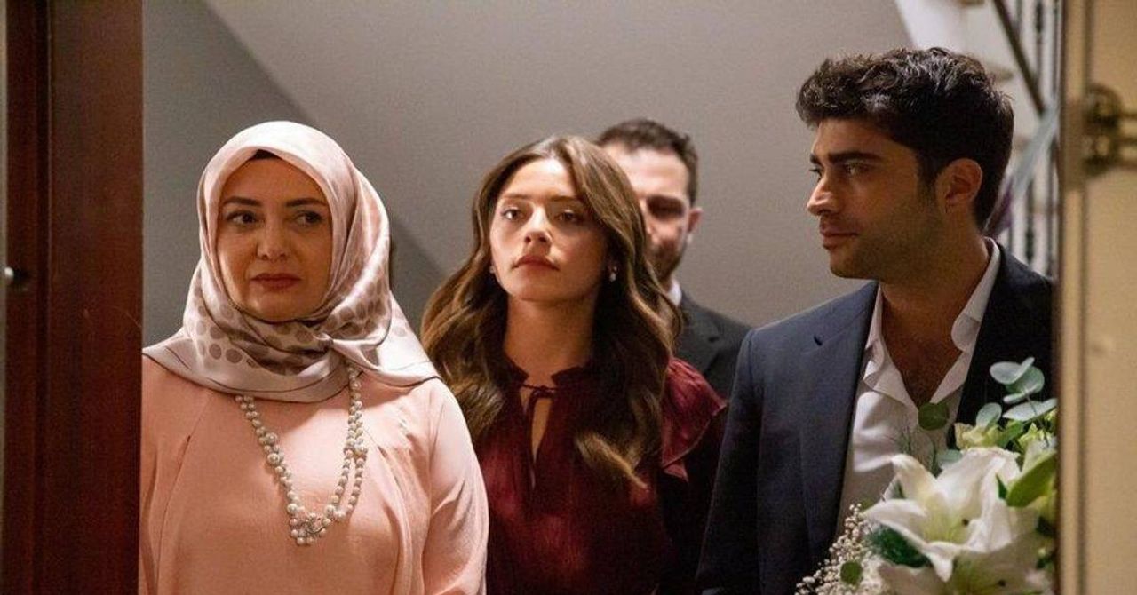 Kızılcık Şerbeti Yeni Bölüm Ne Zaman Kızılcık Şerbeti Yeni Bölüm Ne Zaman
