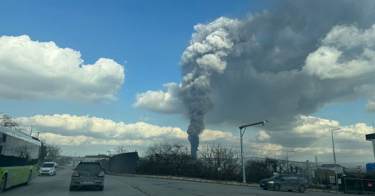 Kocaeli gebze de fabrika yangını Kocaeli gebze de fabrika yangını