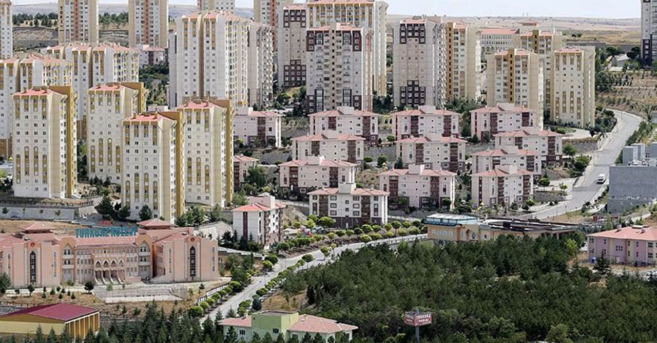 Konut sektöründe yeni dönem başlıyor! Teslim edilmeyen ev için ceza, anında uygulanan faiz indirimleri.. Konut sektöründe yeni dönem başlıyor! Teslim edilmeyen ev için ceza, anında uygulanan faiz indirimleri..