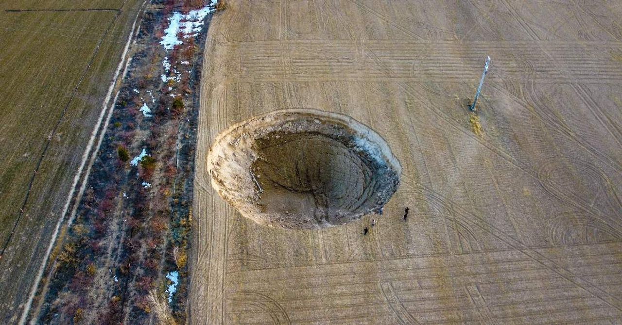 Konya Deprem Obruk-1 Konya Deprem Obruk-1
