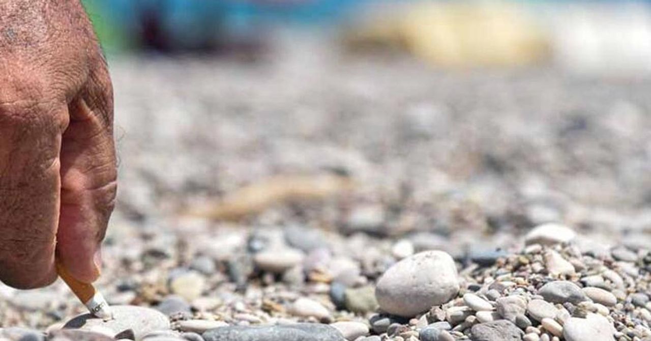 Konyaaltı Sahilinde çevre kirliliği Konyaaltı Sahilinde çevre kirliliği