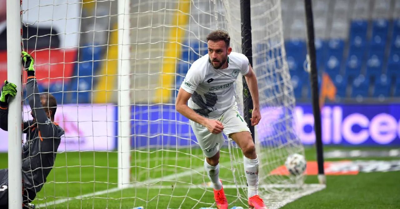 Kulüp tarihinin en golcü futbolcusuydu: Konyaspor, Sokol Cikaleshi ile yollarını ayırdı Kulüp tarihinin en golcü futbolcusuydu: Konyaspor, Sokol Cikaleshi ile yollarını ayırdı