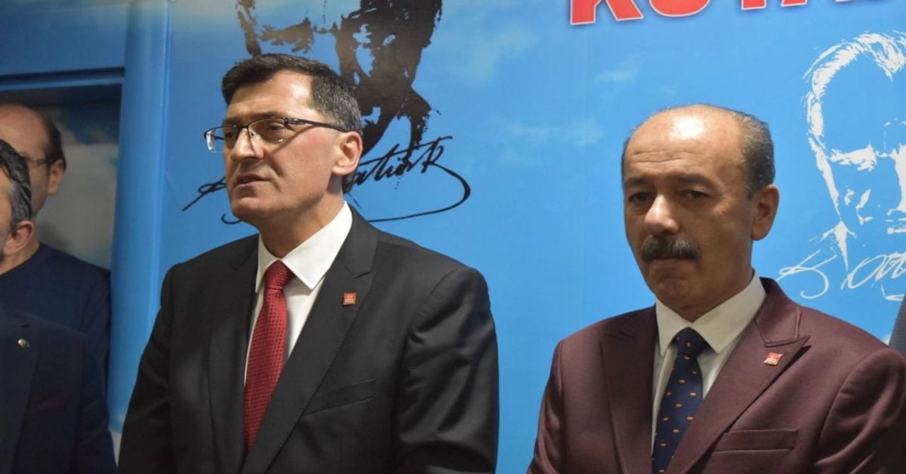 Kütahya’da yönetim el değiştirdi: Yeni Kütahya Belediye Başkanı Eyüp Kahveci kimdir? Kütahya’da yönetim el değiştirdi: Yeni Kütahya Belediye Başkanı Eyüp Kahveci kimdir?