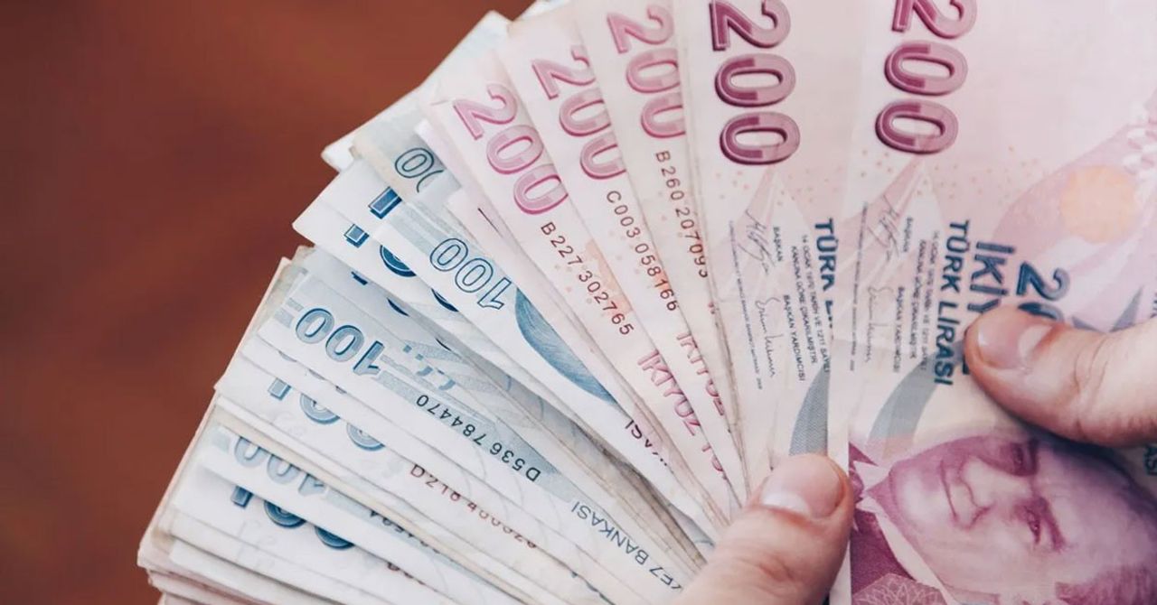 Lüks araç almak isteyen anne dolandırıldı Lüks araç almak isteyen anne dolandırıldı