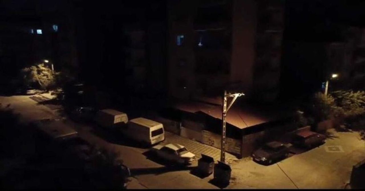 Manisa Soma’da şiddetli deprem: İzmir ve çevre illerde de hissedildi Manisa Soma’da şiddetli deprem: İzmir ve çevre illerde de hissedildi